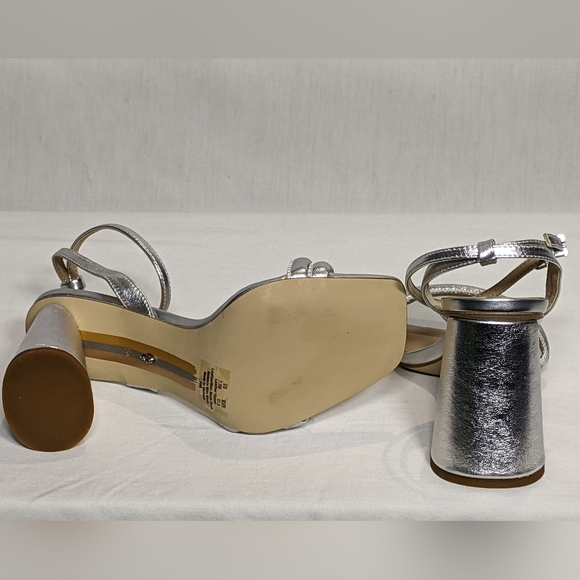 NEW Sam Edelman Kia Silver Nappa Dress Sandal Sz 7.5 silver - Picture 3 of 4